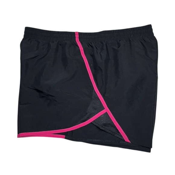 NWT Under Armour Womens Fly by Shorts Black/Astro Pink/Reflective Sz XXL - Picture 9 of 9